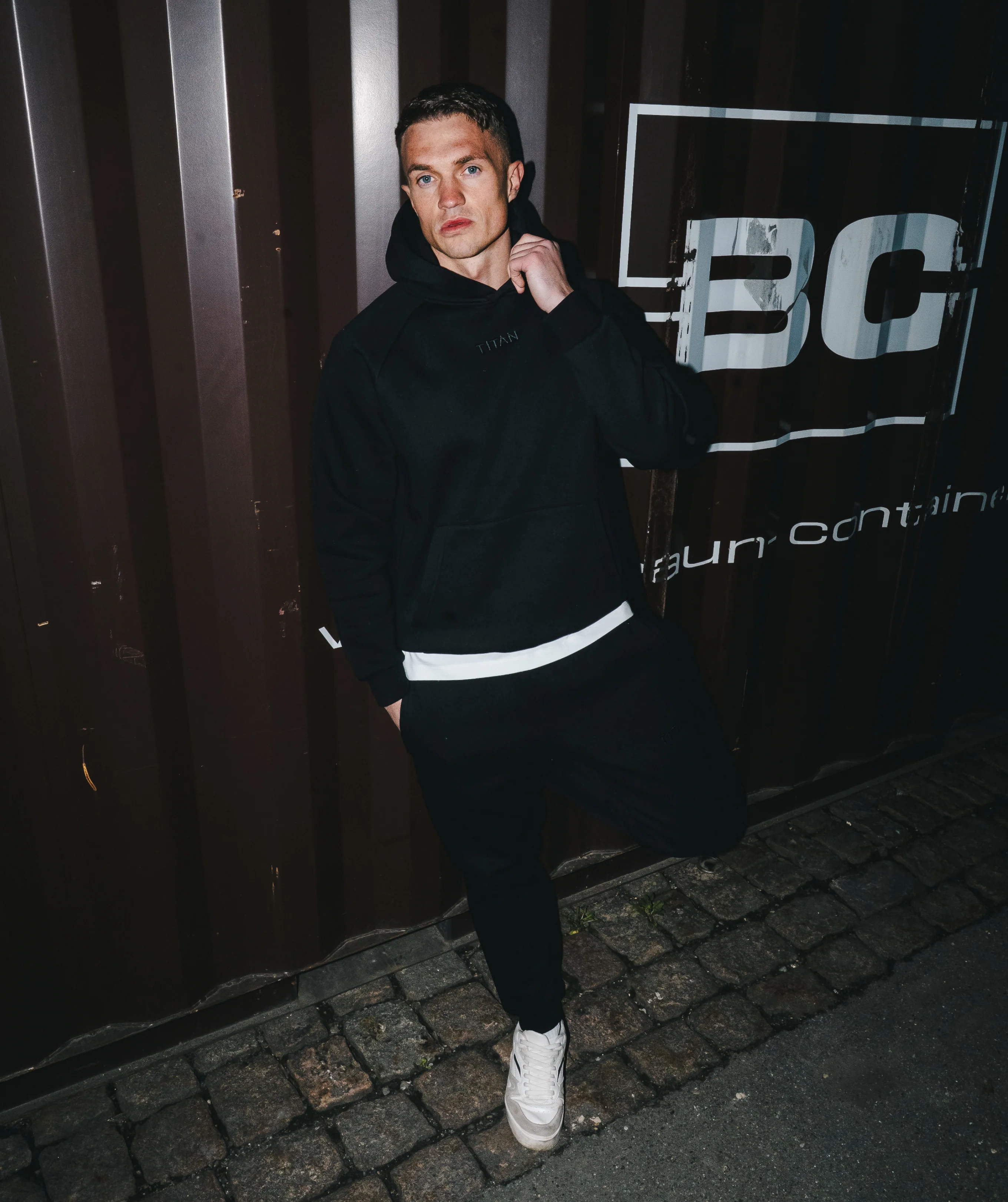 Athleisure Hoodie - Nero - Image 5