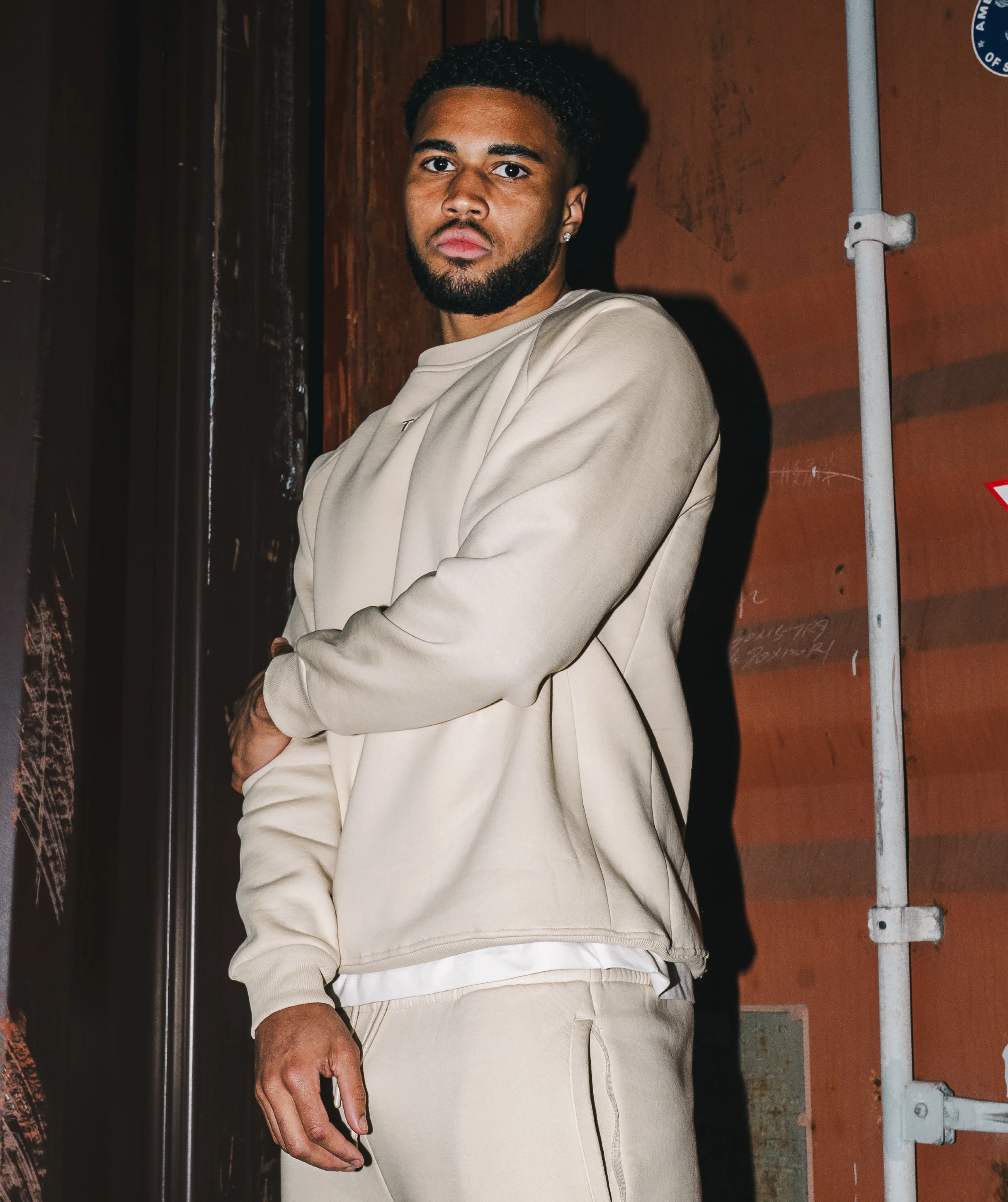 Athleisure Sweatshirt - Crema - Image 5